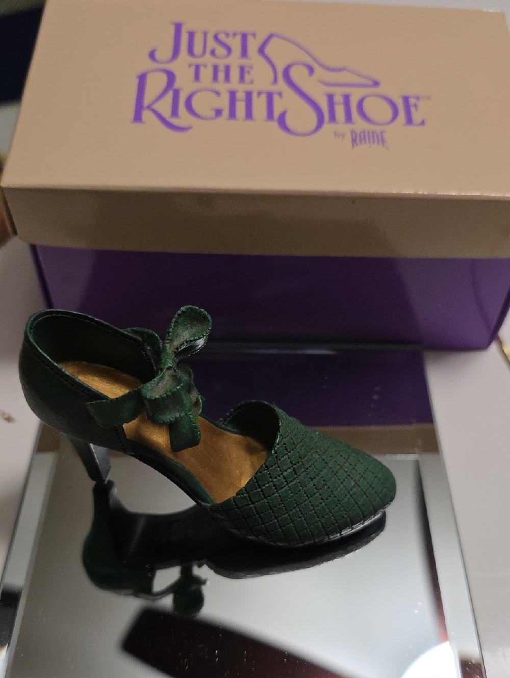Just the Right Shoe Green Quilted Mary Jane Heel